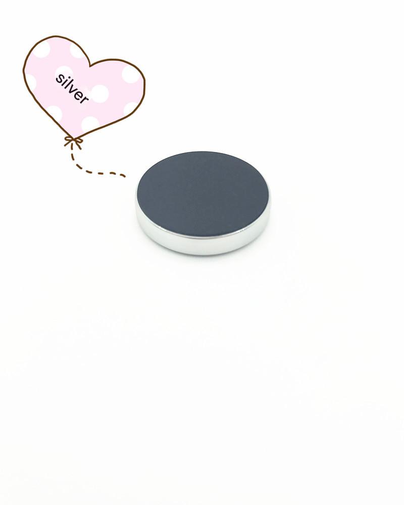 🔥Buy one get two free on this round multi-purpose magnetic phone holder🔥