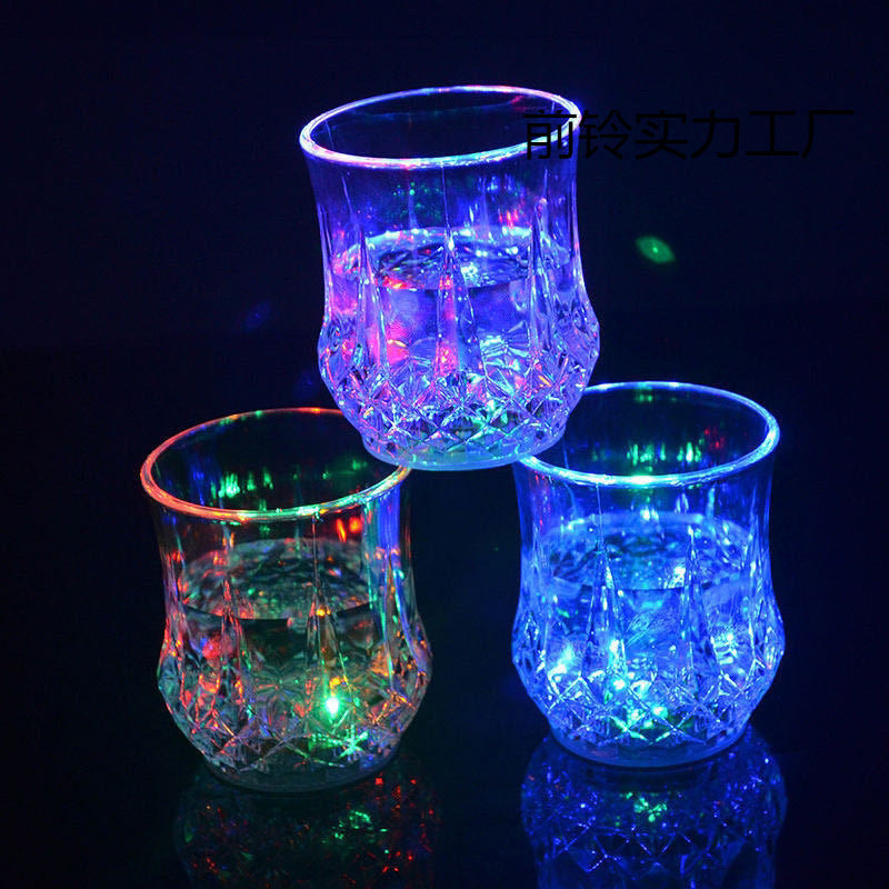 Pouring water induction luminous cup 🔥Up to 40% OFF🔥